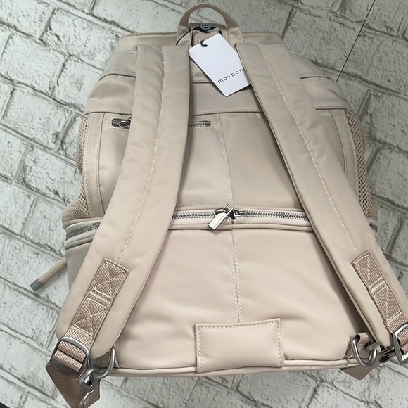 Max Bone Dog Backpack Carrier - Picture 7 of 10